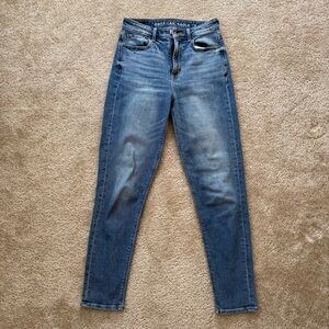 American Eagle Womens 00 Stretch Medium Wash Denim Mom Jeans: Casual Trendy